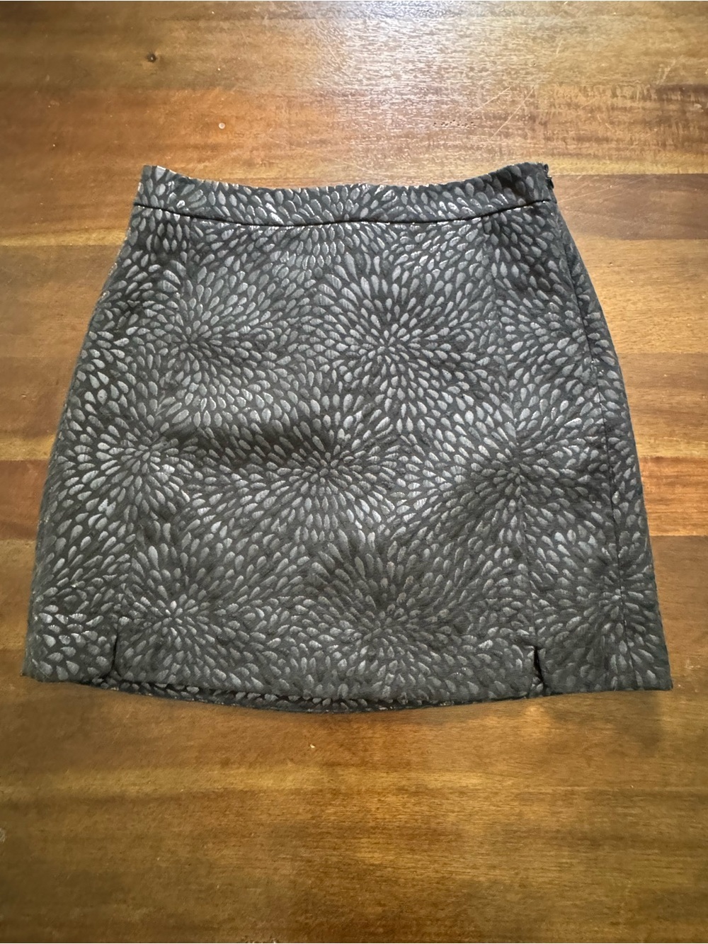 LOFT Black Jacquard Mini Skirt Size 6